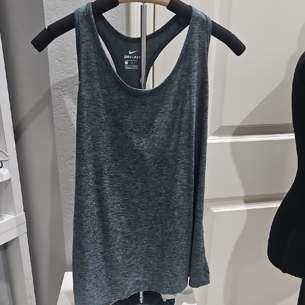 Nike Heather Gray Tank Top